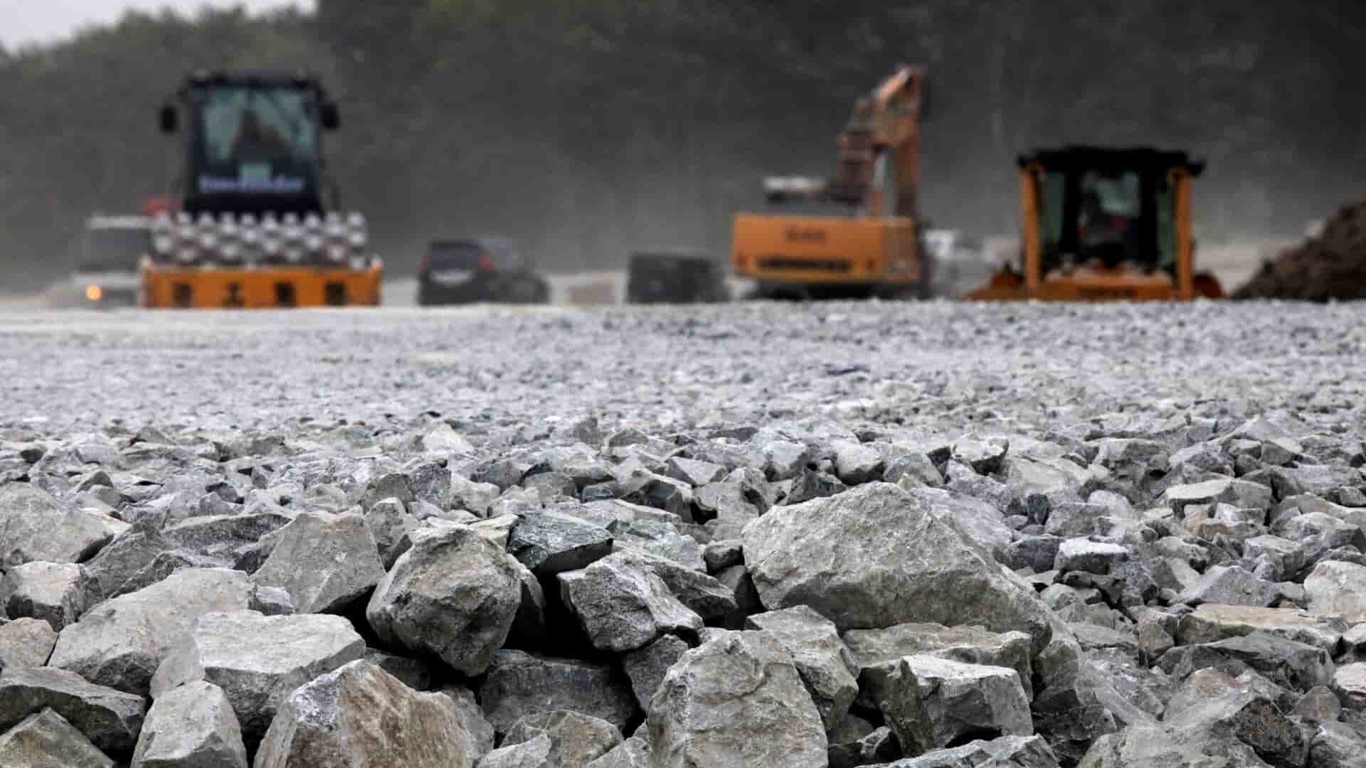 Щебень для дорожного строительства: полный гид по выбору, фракциям и технологиям применения - 1